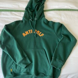 - GOLF sweatshirt